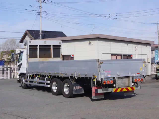 三菱 ファイター QDG-FQ62F(6x4)の写真3