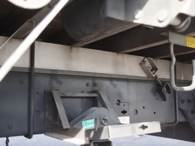 三菱 ファイター QDG-FQ62F(6x4)の写真6