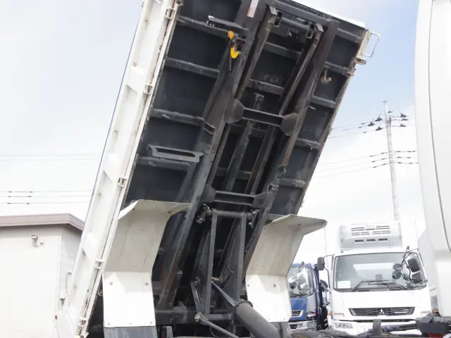 日野 デュトロ TKG-XZU620T(2WD)の写真11