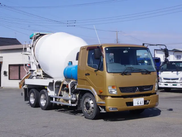 三菱 ファイター QDG-FQ62F(6x4)の写真2