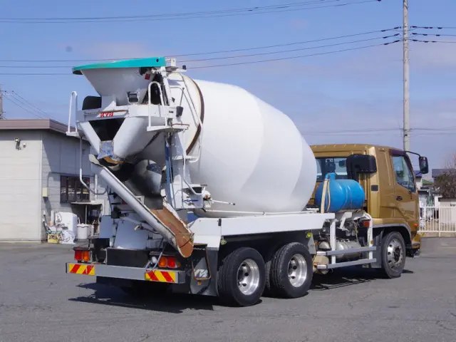 三菱 ファイター QDG-FQ62F(6x4)の写真4