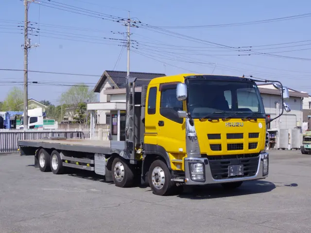 いすゞ ギガ QKG-CYH77A(8x4)の写真2