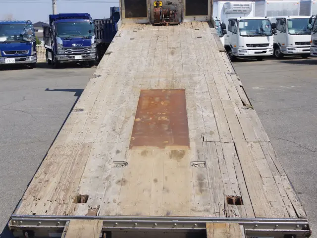 いすゞ ギガ QKG-CYH77A(8x4)の写真5