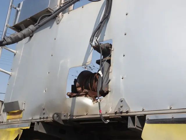 いすゞ ギガ QKG-CYH77A(8x4)の写真26