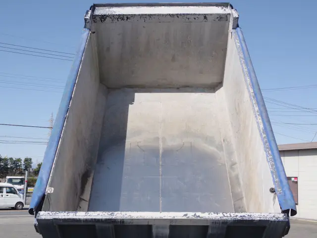 いすゞ フォワード SKG-FSR90S2(2WD)の写真5