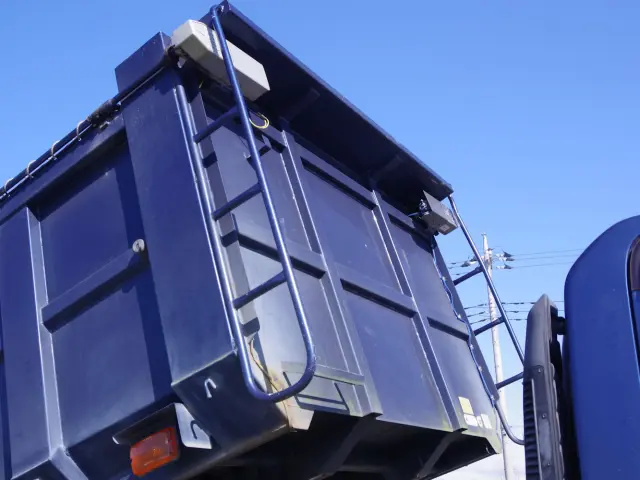 いすゞ フォワード SKG-FSR90S2(2WD)の写真11