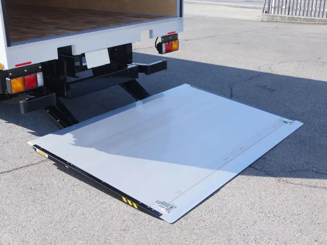 三菱 ファイター 2KG-FK65F(2WD)の写真10