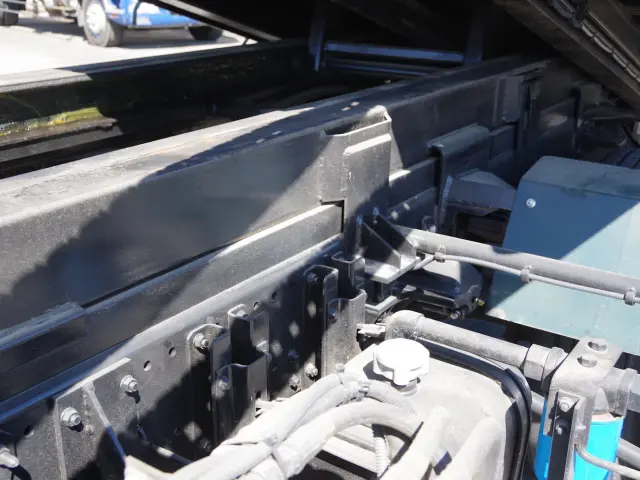 いすゞ フォワード 2RG-FSR90S2(2WD)の写真6