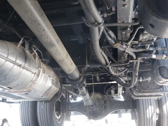 いすゞ フォワード 2RG-FSR90S2(2WD)の写真8