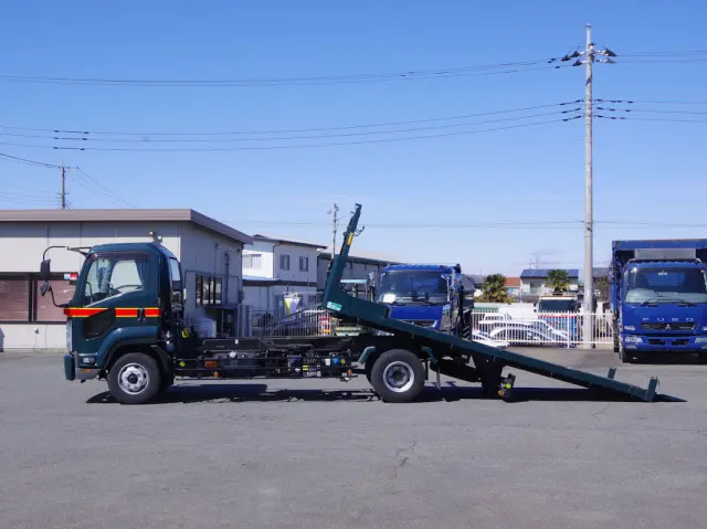 いすゞ フォワード 2RG-FSR90S2(2WD)の写真12