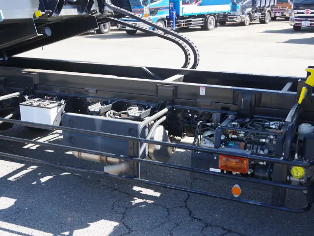 いすゞ フォワード 2RG-FSR90S2(2WD)の写真18