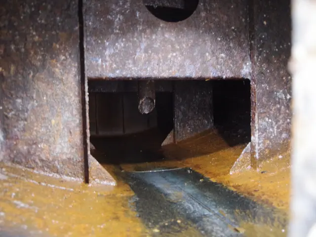 いすゞ エルフ TPG-NJR85AN(2WD)の写真5