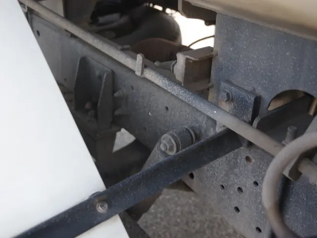 いすゞ エルフ TPG-NJR85AN(2WD)の写真6