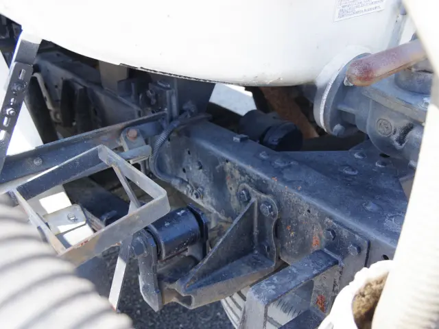いすゞ エルフ TPG-NJR85AN(2WD)の写真6