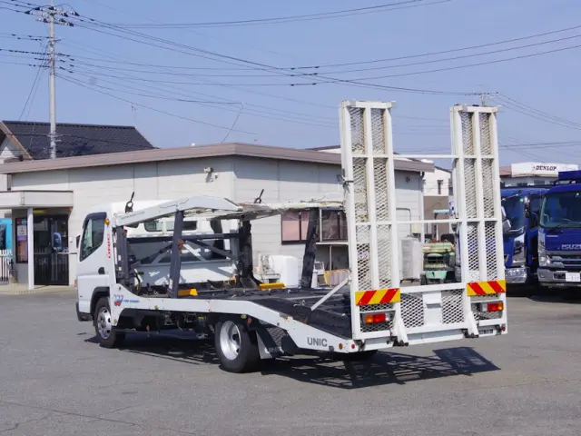 三菱 キャンター TPG-FEB90(2WD)の写真3