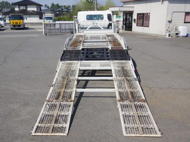 三菱 キャンター TPG-FEB90(2WD)の写真10