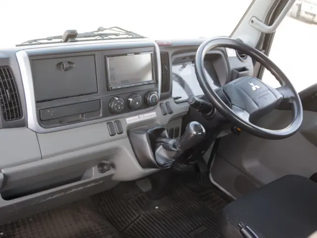 三菱 キャンター TPG-FEB90(2WD)の写真26