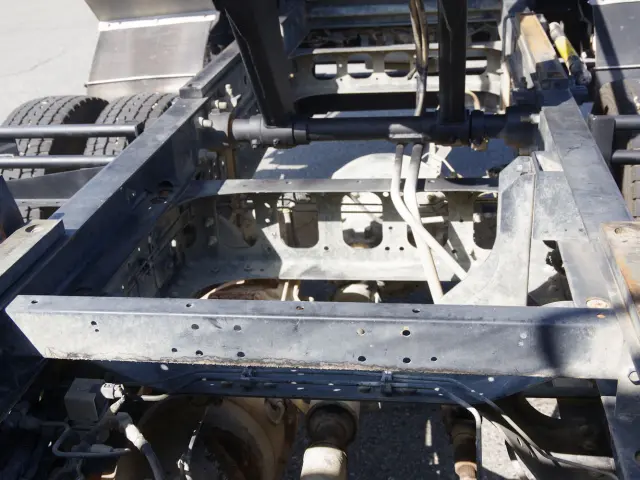 いすゞ フォワード TKG-FRR90S2(2WD)の写真8