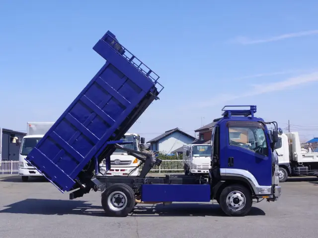 いすゞ フォワード TKG-FRR90S2(2WD)の写真9