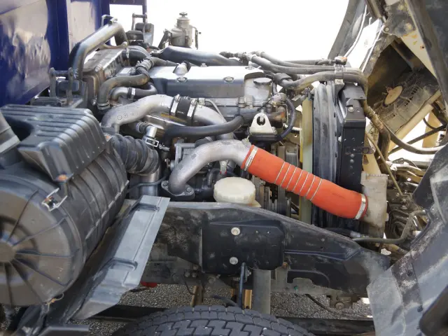 いすゞ フォワード TKG-FRR90S2(2WD)の写真21