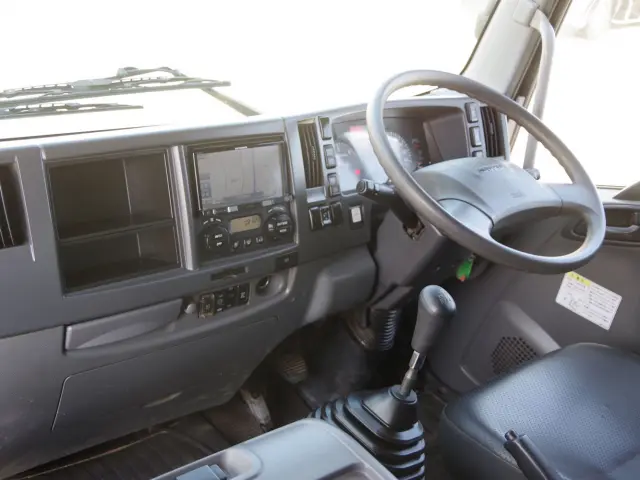 いすゞ フォワード TKG-FRR90S2(2WD)の写真23