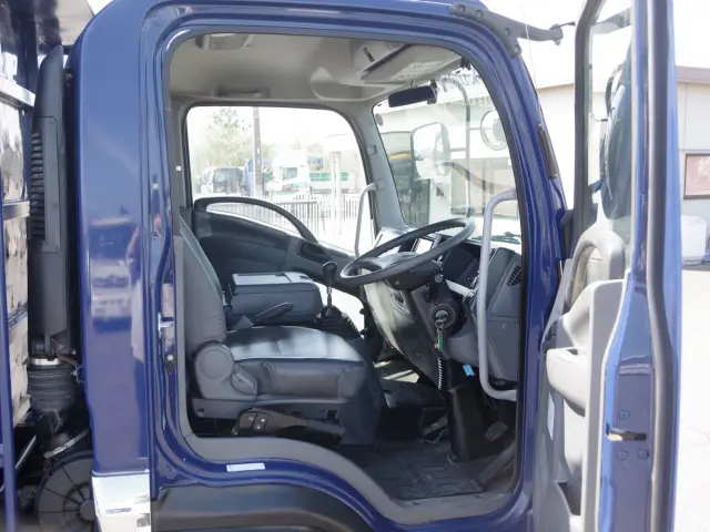 いすゞ フォワード TKG-FRR90S2(2WD)の写真24