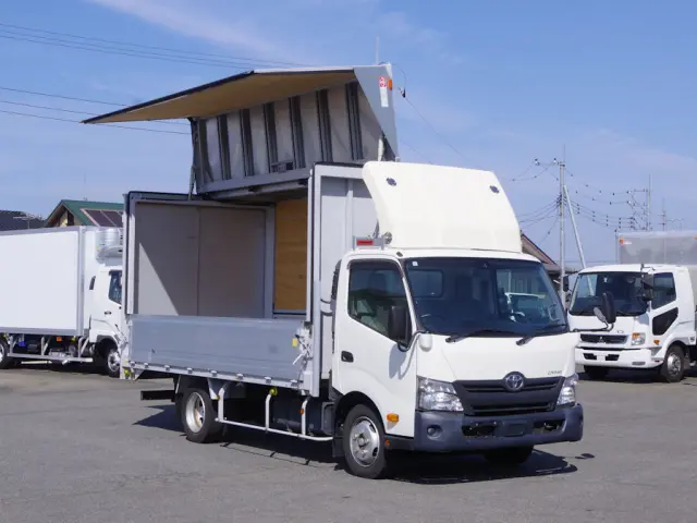 トヨタ ダイナ TKG-XZU710(2WD)の写真2