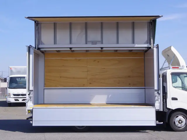 トヨタ ダイナ TKG-XZU710(2WD)の写真11