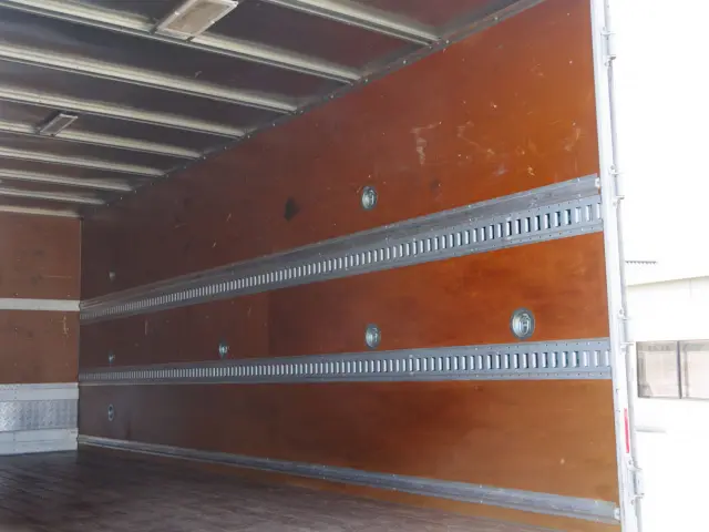 三菱 ファイター 2KG-FK61F(2WD)の写真16