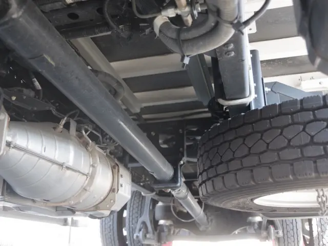 いすゞ フォワード 2RG-FRR90T4(2WD)の写真9