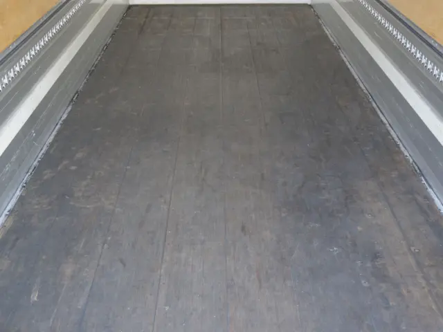 いすゞ フォワード 2RG-FRR90T4(2WD)の写真16