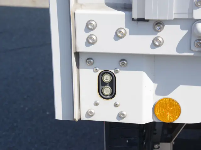 いすゞ フォワード 2RG-FRR90T4(2WD)の写真21