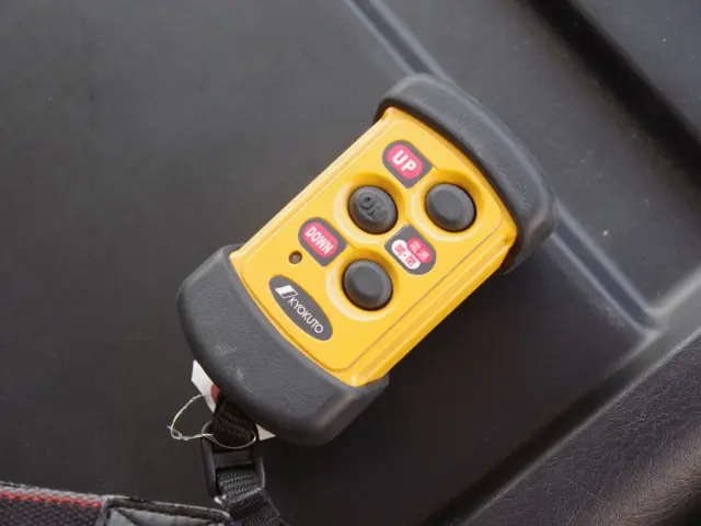 いすゞ フォワード 2RG-FRR90T4(2WD)の写真34