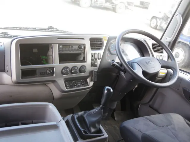 ＵＤ コンドル QKG-PK39CH(2WD)の写真30