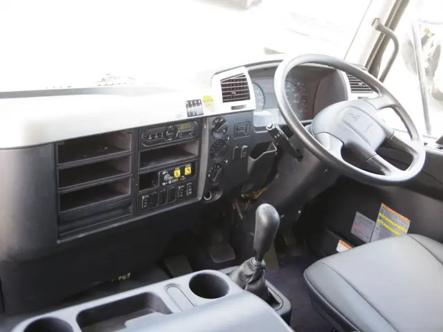 三菱 ファイター 2KG-FK62FZ(2WD)の写真31