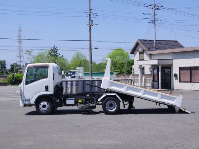 いすゞ エルフ TKG-NPR85YN(2WD)の写真10