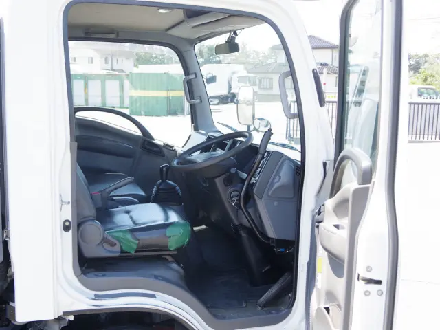 いすゞ エルフ TKG-NPR85YN(2WD)の写真31