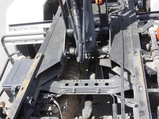 いすゞ フォワード TKG-FRR90S2(2WD)の写真8