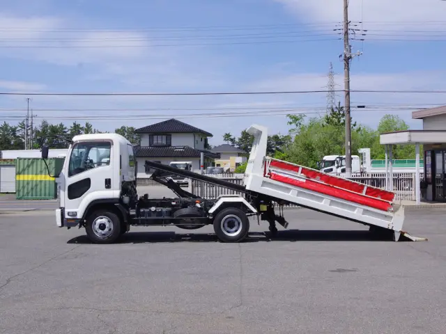 いすゞ フォワード TKG-FRR90S2(2WD)の写真11