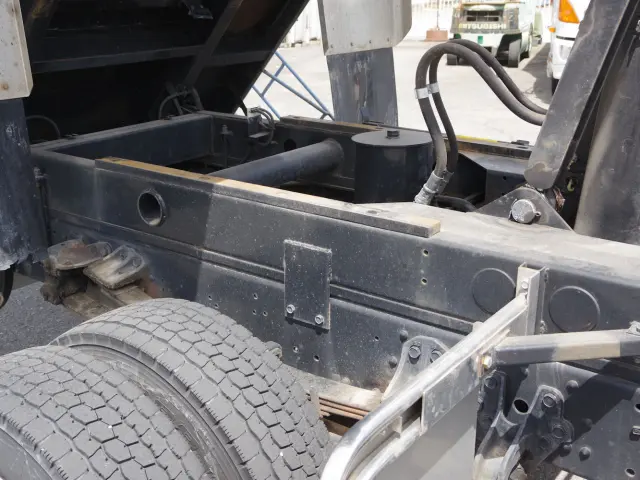 三菱 ファイター TKG-FK62FY(2WD)の写真6