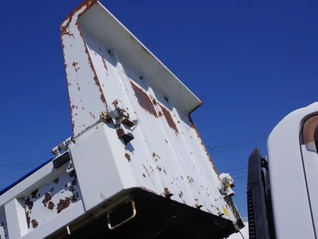 いすゞ フォワード TKG-FRR90S1(2WD)の写真10