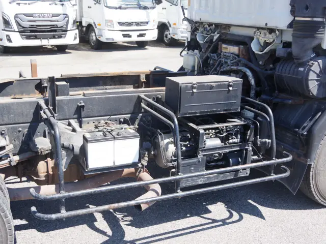 いすゞ フォワード TKG-FRR90S1(2WD)の写真12