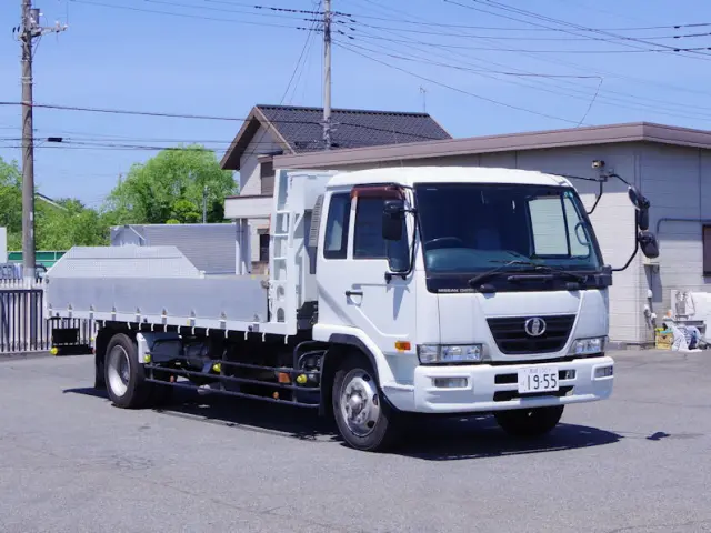 UD コンドル BDG-PK37D(2WD)の写真2