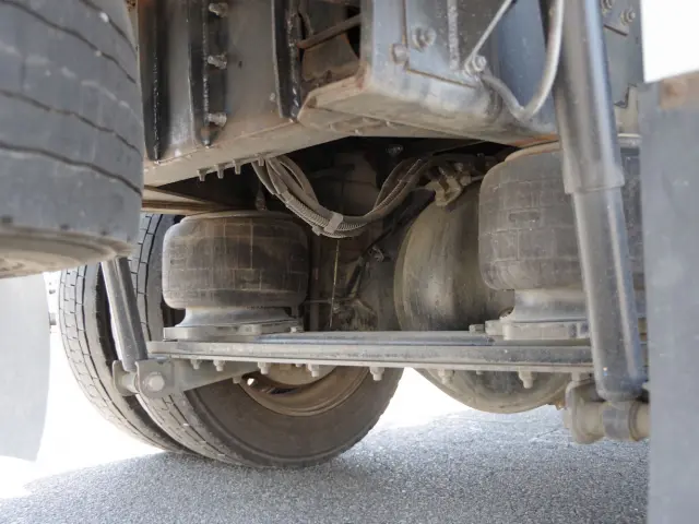 UD コンドル BDG-PK37D(2WD)の写真10