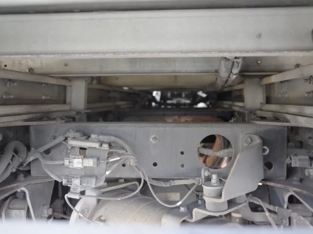 三菱 キャンター TPG-FBA50(2WD)の写真9
