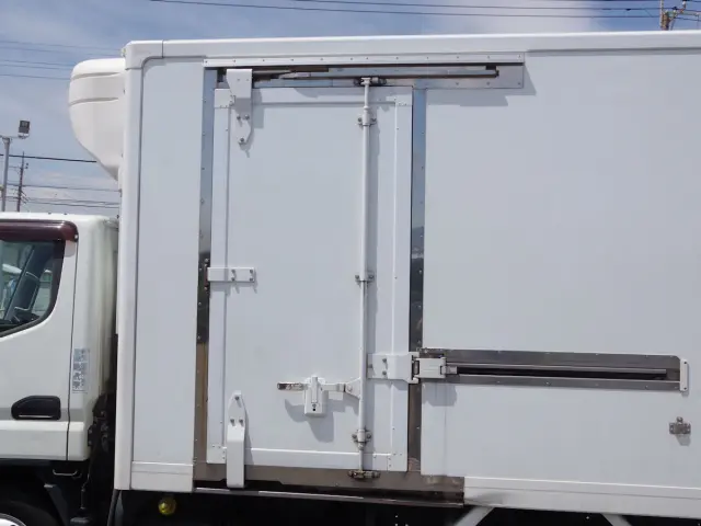 三菱 キャンター TPG-FBA50(2WD)の写真11