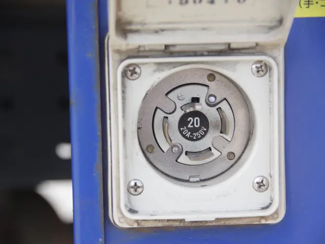 三菱 キャンター TPG-FBA50(2WD)の写真17