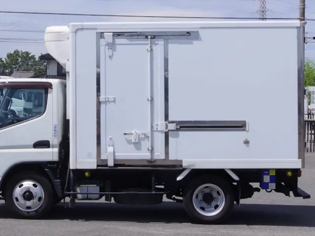三菱 キャンター TPG-FBA50(2WD)の写真21