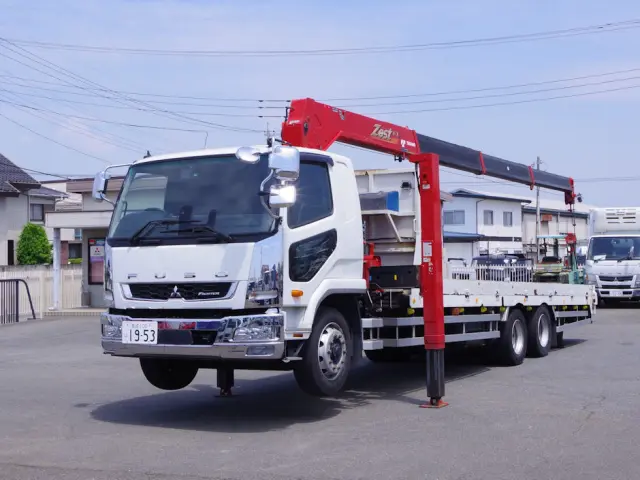 三菱 ファイター 2DG-FQ62F(6x4)の写真1
