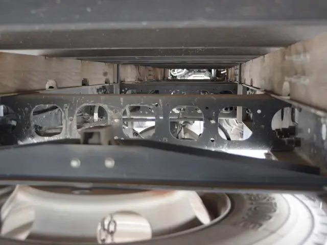 いすゞ フォワード 2RG-FRR90S2(2WD)の写真9